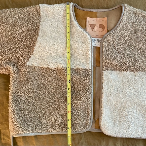 Milena Silvano Shearling Cropped Coat, Honey Combo - Picture 7 of 16